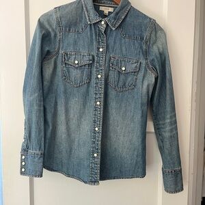 J.Crew Vintage 90s Classic Denim Button-Up Shirt - Light Wash Blue